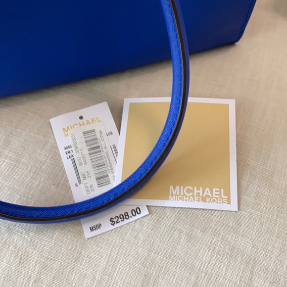 Michael Kors Purse - Picture 6 of 9